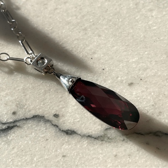 Three piece Elle ruby necklace, earrings and ring. Sterling silver - Picture 1 of 5